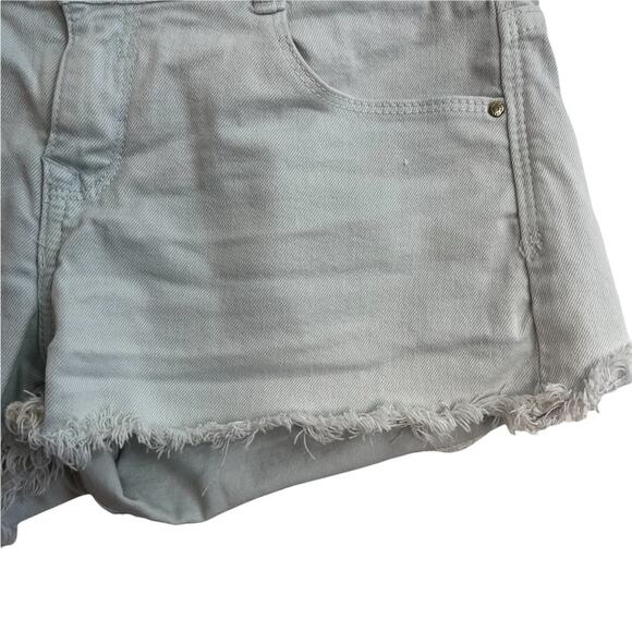 Zara Trafaluc Light Wash Fray Hem Denim Shorts - Picture 5 of 6